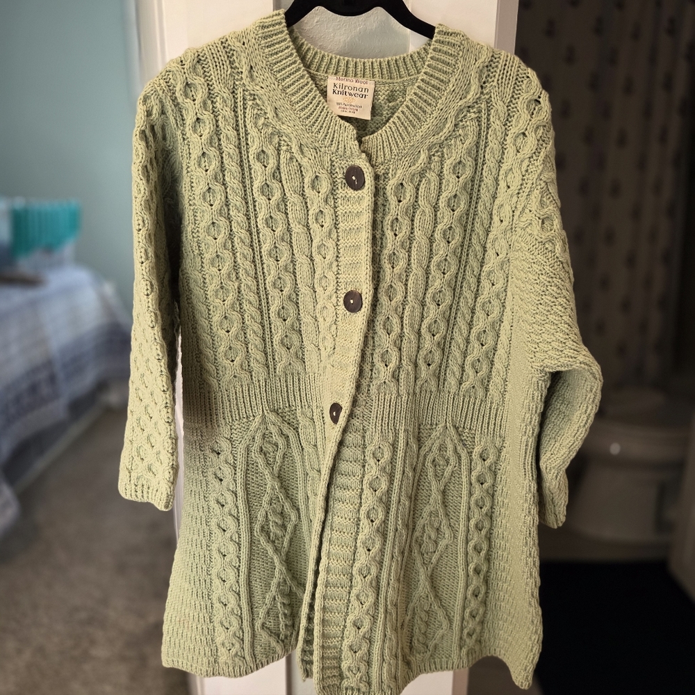 KILRONAN Signature Women's Light Green Cable Cardigan